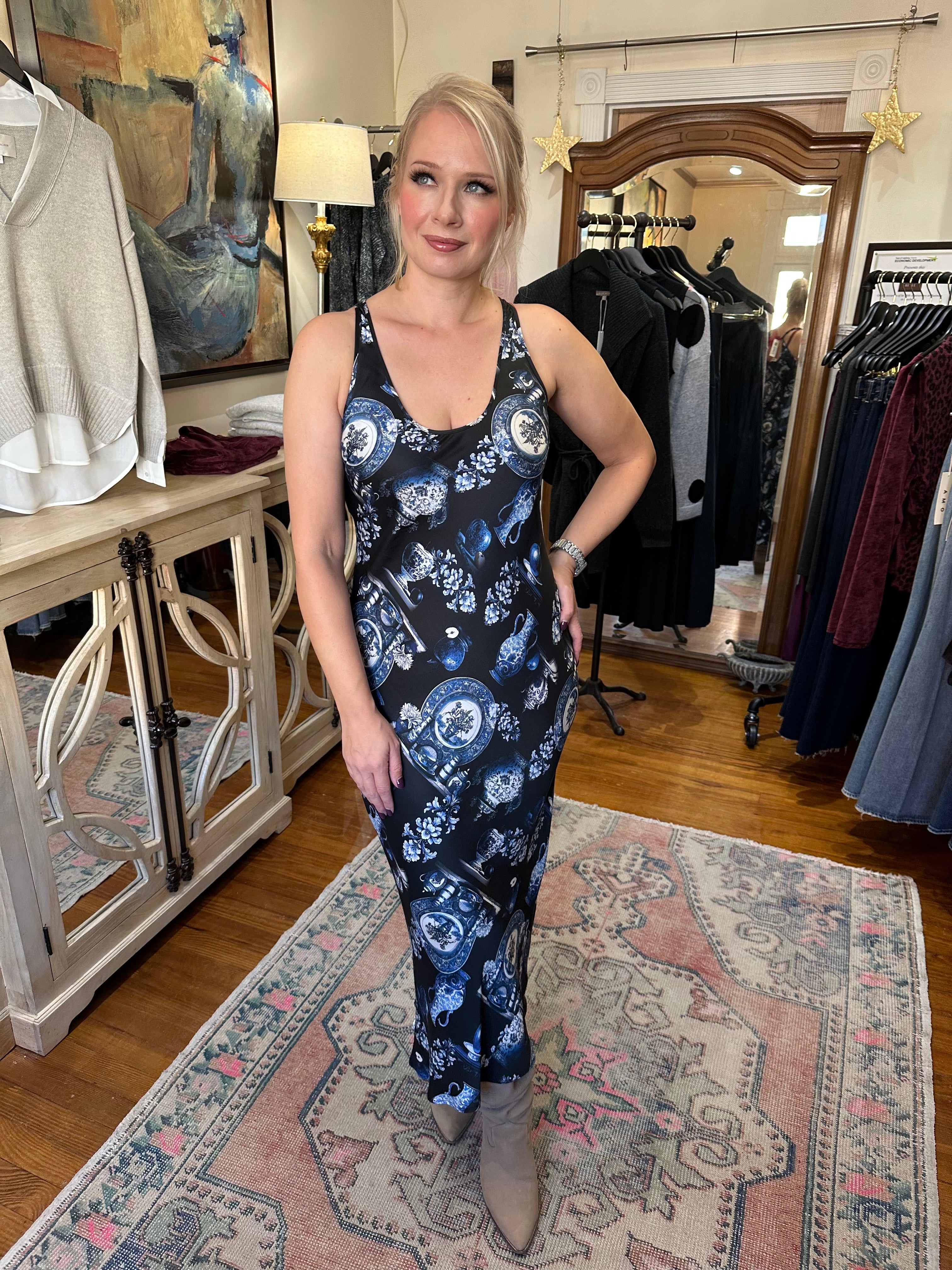 L'agence Akiya Tank Dress-Black/Blue Large Porcelain Plates L'agence Akiya Tank Dress-Black/Blue Large Porcelain Plates